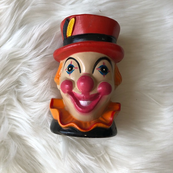 Vintage clown piggy bank- cute and creepy - Picture 1 of 8